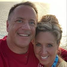 Kathleen Hullinger's Instagram, Twitter & Facebook