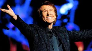 Raphael es hospitalizado de emergencia tras sufrir accidente cardiovascular