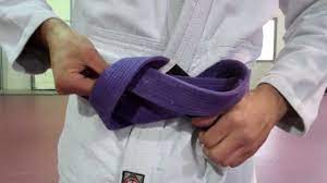 Tying a belt the bjj way. How To Tie Your Bjj Belt Attack The Back