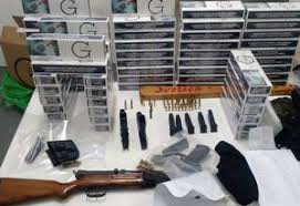 Quinze acusados de integrar milícia que atua na Zona Oeste têm prisão  preventiva decretada