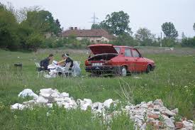 Iarba Verde De AcasÄƒ È™i Legea UitatÄƒ A Picnicului