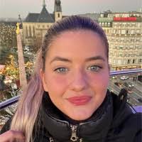 30+ "Veronica De Abreu" profiles