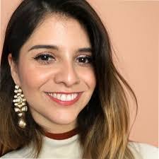 Danielle Mette's Instagram, Twitter & Facebook