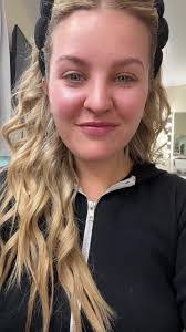 Janna Hammond's Instagram, Twitter & Facebook