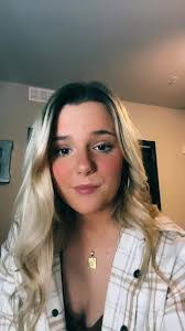 Emily Ogg's Instagram, Twitter & Facebook