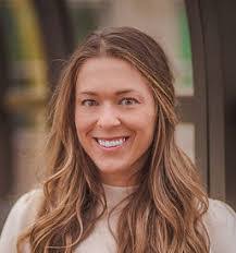 Shannon Gilson's Instagram, Twitter & Facebook