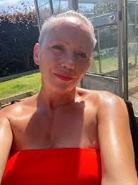 Single mum who was in a coma for six months says she can't get a date  because she's