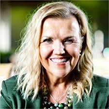 Kayla Flack's Instagram, Twitter & Facebook