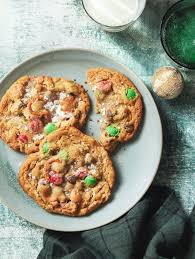 Candy bar pretzel bites are easy to make with mini candy bars sandwiched between pretzels. The Southern Living Recipes Our Editors Loved The Most In 2020 Kitchen Sink Cookies Christmas Cookies Easy Easy Christmas Cookie Recipes