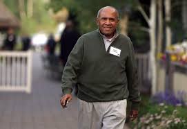 Ananda krishnan, according to forbes, has a net worth of 9.7 billion dollars, and ranks #2 in malaysia's richest, and #129 in the world. Ananda Krishnan Expatgo
