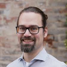 Julian Bender (@aretaon@digitalcourage.social)