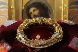 Crown Of Thorns Relic Paraded From Notre Dame To Sainte Chapelle In Paris Crown Of Thorns Jesus On The Cross Relic