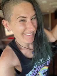 Digital civility in online communities