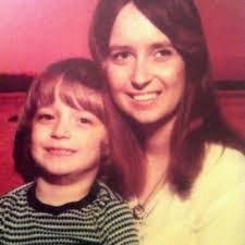 Betty Glisson's Instagram, Twitter & Facebook