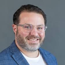 Duncan Cummings's Instagram, Twitter & Facebook