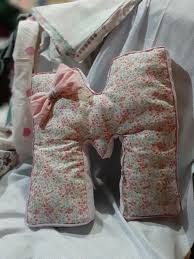 Almohadon De Tela De Algodon Floreada Con Cinta Al Bies Y Mono By L Designs De Leslie Yerrich Tela De Algodon Cinta Al Bies Almohadones