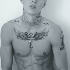 Tattoos Tattoosformen Tattoosforguys Jnk Hg Hg Jnk Tattoos Tattoosforguys Tattoosformen Cruz Com Asas Tatuagem De Asas Tatuagens Peitoral