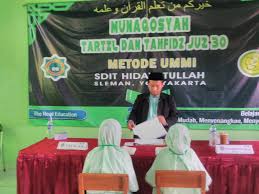 Prestasinya kali ini adalah mampu menghatamkan hafalan surat di juz 30. Soal Ujian Juz 30 Masnurul