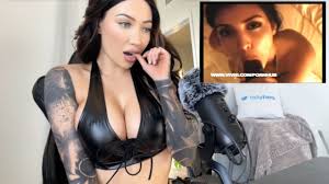 Kim Kardashian Sex Tape ASMR Reaction - Amateur Willow Harper ...