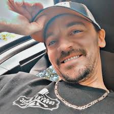 Congratulations to the #CMAawards winners for Song of the Year, "White  Horse" written by Chris Stapleton and Dan Wilson 👏