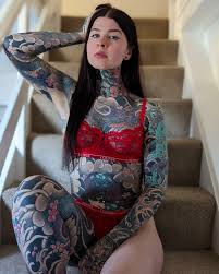 Bethany Moore - Free pics, galleries & more at Babepedia