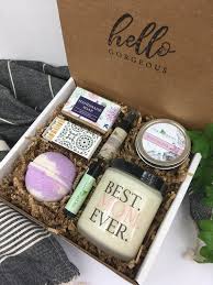 Present Birthday Gift For Mom Who Has Everything Best Mom Ever Luxury Spa Box All Natural Etsy In 2020 Christmas Gifts For Sister Christmas Presents For Moms Birthday Presents For Mom