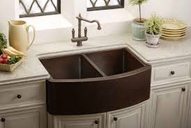 farmhouse sink nomadic decorator