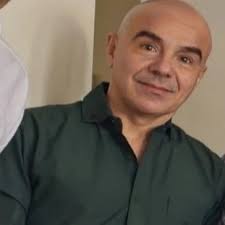 Petro cuando usted perteneció a un grupo terrorista extorsióno .secuestro  ,y dio muerte a muchas personas y hoy eres el presidente,porque nadie hizo  justicia por lo que usted hizo ahhhhh.