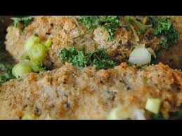 Raz I Gotovo Dzhinsa Troekurovo Neobychnaya Kotleta Po Kievski Youtube You wrap chicken around a scrumptious garlic butter interior before dredging it in breadcrumbs and flour. youtube