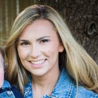 Samantha Sexton's Instagram, Twitter & Facebook