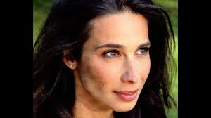 Photo : Marie Fugain et son mari Richard Charest, à Paris, en 2009.