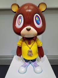Kanye west / takashi murakami. The Universal Hip Hop Museum On Twitter U Can Learn About Murakami S Kanye Bear At The Mca In Chicago Right Now Kanyewest Jesuspiece Hiphop Uhhm Graduation Art Museum Https T Co Jqjxzavvhj