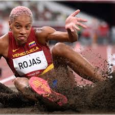 El triple salto o salto triple es una prueba de atletismo que se engloba dentro de la categoría de saltos. Zn7syabrqi N0m