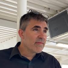 10 years at Vacasa! It's truly mind blowing that an interview with Diane  Henderson turned into a job offer in December 2014! There are so many to  thank but I'd like to