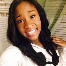 Jarissa Webb (@TwinDeja1)