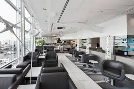 National bank world elite mastercard cardholders can enjoy free access with a guest by presenting their credit card. Lounge Review National Bank Lounge Yul Loungereview Com