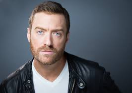 All about celebrity Matthew Crawley! Watch list of Movies online: Super 8,  Watch What Happens: Live