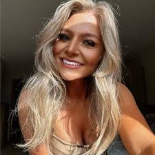 Clarissa Patton's Instagram, Twitter & Facebook