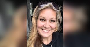 Julie Purvis's Instagram, Twitter & Facebook