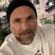 Douglas Rivas (@douglasrivas2)