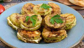 Ingredienti, procedimento e video della ricetta zucchine in carrozza di cesare marretti per la se siete interessati alla ricetta di questo buonissimo piatto intitolato zucchine in carrozza, di seguito. Zucchine In Carrozza Facilissime Pronte In 10 Minuti Super Filanti