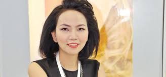 Ban đầu, khi làm phim ông trùm 1, đinh công hiếu và bùi tấn hảo, đã ngồi lại bàn bạc xem diễn viên. Doanh Nhan Nguyá»…n Uyen PhÆ°Æ¡ng Trá»Ÿ Thanh Vá»£ Tháº§n TÆ°á»£ng Diá»…n Vien Hoang Phuc La Má»™t Duyen Sá»' Tin Tá»©c Giáº£i Tri Thong Tin Sao Viá»‡t
