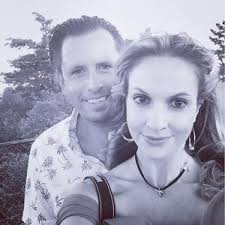 Erica Strong and Travis Johnson's Wedding Registry