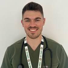 Dr Tom Parrott (@dr.tomparrott) • Instagram photos and videos