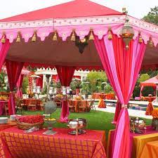 15 Amazing Tents That Redefine Outdoor Weddings Cool Tents Tent Decorations Wedding Tent Decorations