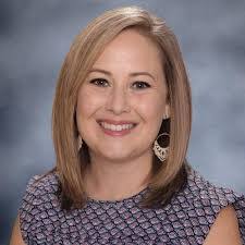 Lisa Geer's Instagram, Twitter & Facebook