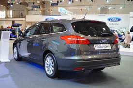 Ford focus kombi gibt es gebraucht und in allen preisklassen bei autoscout24. Datei Ford Focus Kombi Tyl Msp15 Jpg Wikipedia