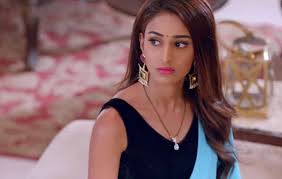 Along with updating fans about her professional life, the actor has often shared tips and tricks that could help her followers. Erica Fernandes On Her Hand In Hand Instagram Post