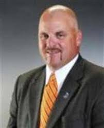 Derrick Fuller's Instagram, Twitter & Facebook