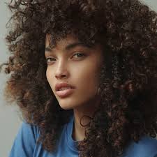 Curly hair has this amazing tendency to naturally soak up the conditioner that it needs and releases what it doesn't. 11 Tips For Washing Kinky Curly Hair The Right Way Allure